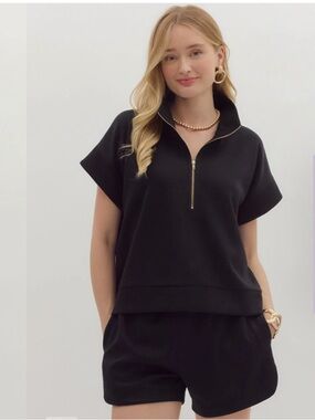 NWT-Hemline City Stroll Pullover